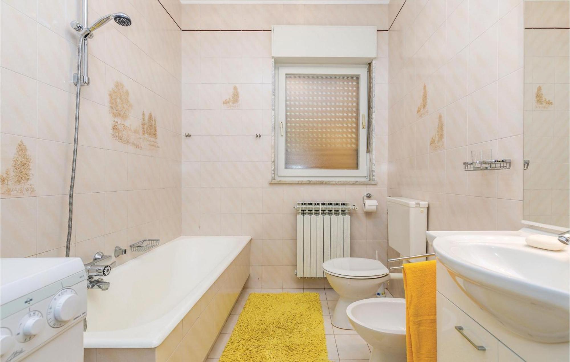 Nice Apartment In Lovran With Kitchen المظهر الخارجي الصورة