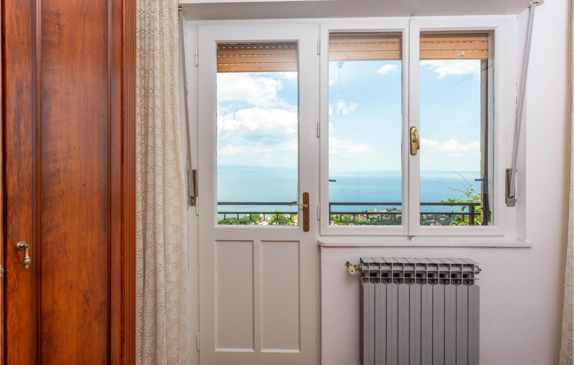 Nice Apartment In Lovran With Kitchen المظهر الخارجي الصورة